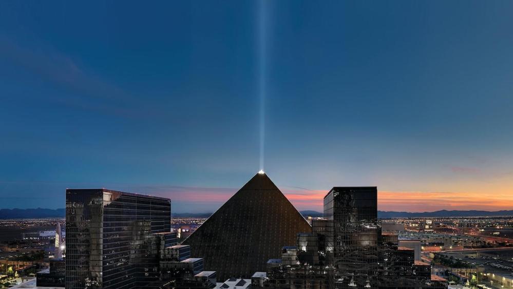 Luxor Hotel & Casino By Suiteness Las Vegas Esterno foto