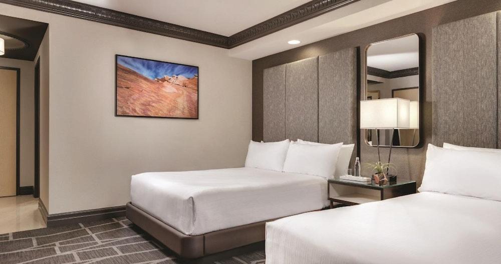 Luxor Hotel & Casino By Suiteness Las Vegas Esterno foto